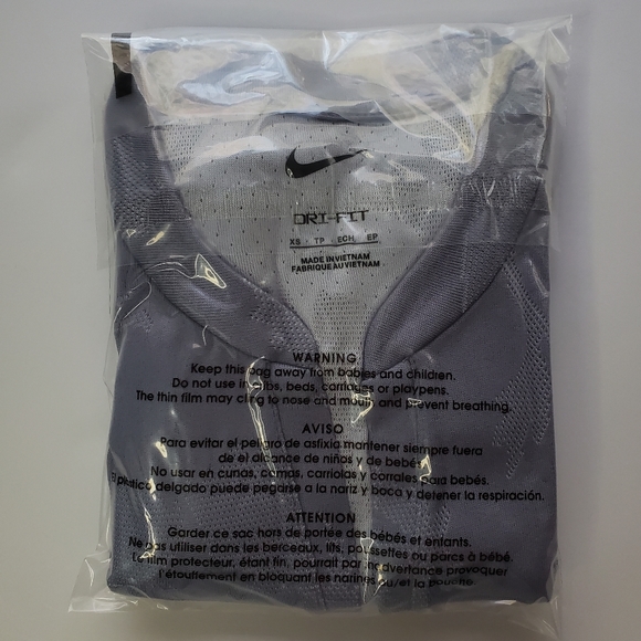 Nike - Picture 10 of 10